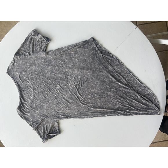 Gilded Intent gray short sleeves asymmetrical tunic top size Small - Picture 4 of 4